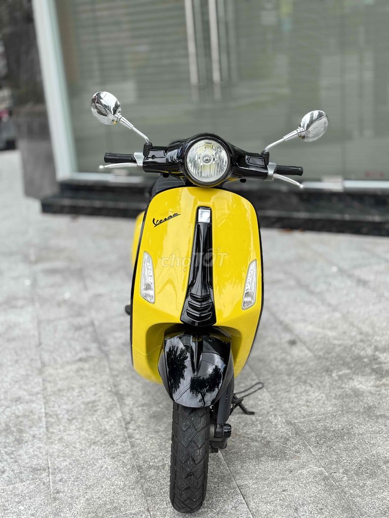 🔆 Vespa Primavera 2016 Vàng siêu đẹp .. Mua bán Xe máy tại Quận Cẩm Lệ Đà Nẵng được đăng bởi XE MÁY XUÂN TRUNG                      Bán Xe Trả Góp hình 1