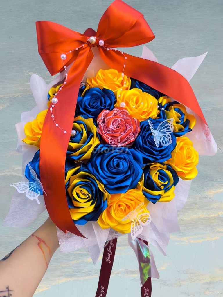Bó hoa ruy băng Bạch Tuyết. Mua bán Phụ kiện thời trang khác tại Thành phố Dĩ An Bình Dương được đăng bởi Diễm Sương hình 1