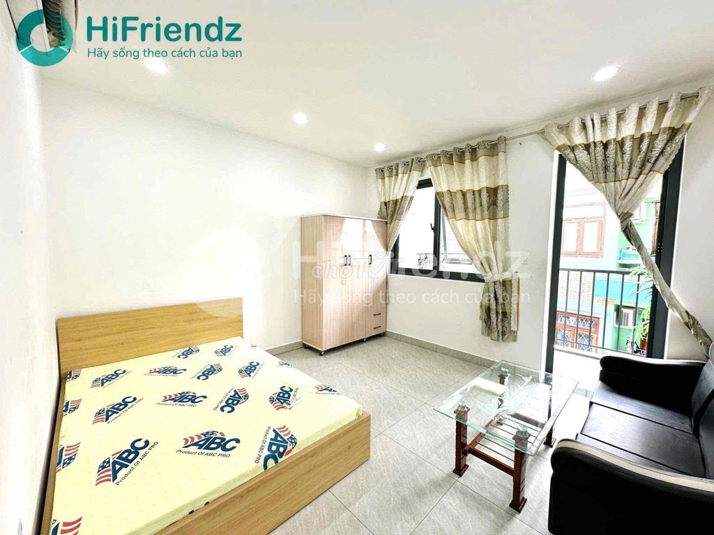 Studio ban công cửa sổ lớn khu sân bay Tân Sơn Nhất giá siu iu thương