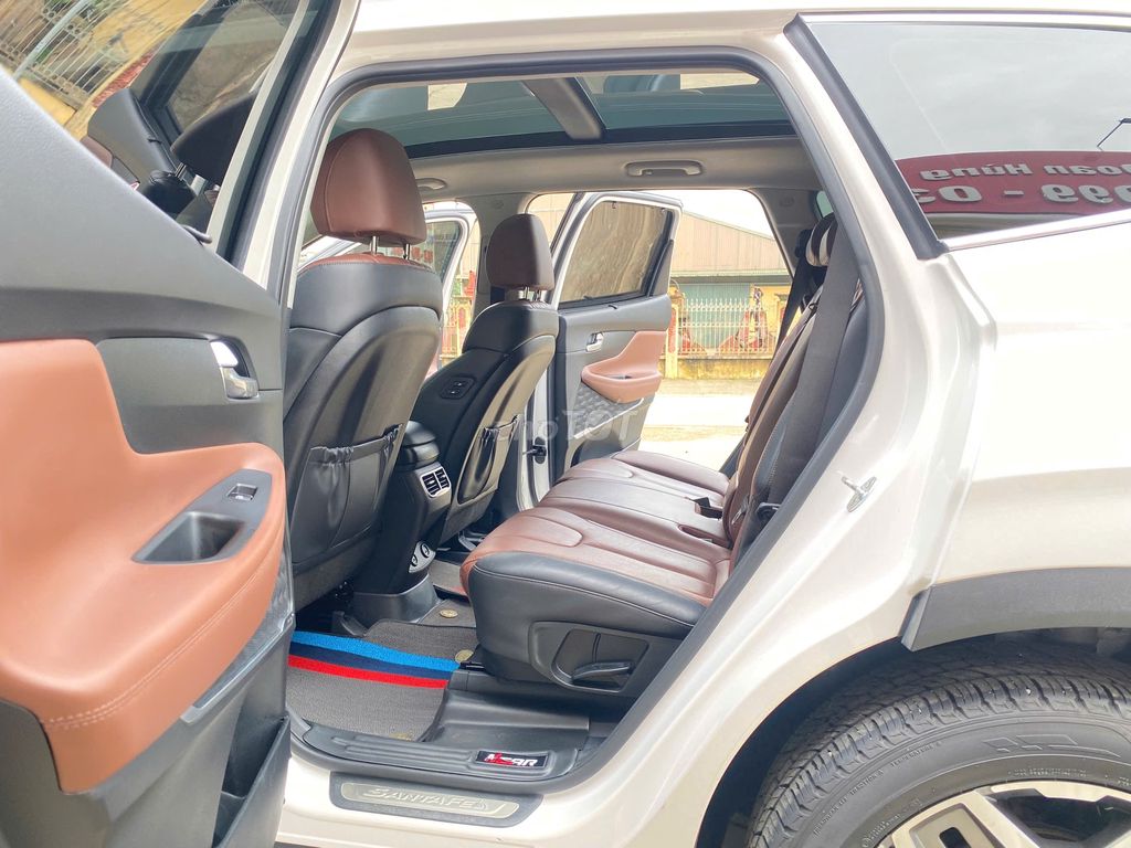 Hyundai Santa Fe 2022 2.2 Dầu Đặc Biệt 1 chủ. Mua bán Ô tô tại Huyện Đoan Hùng Phú Thọ được đăng bởi Phạm Thị Hải Lý hình 9