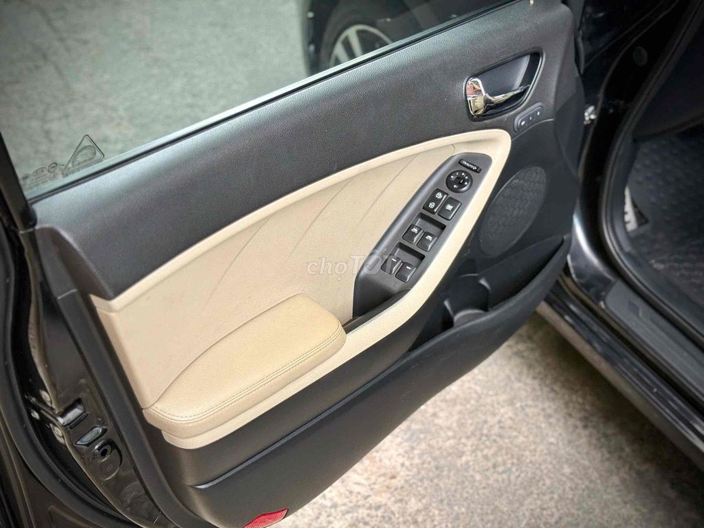 Kia Cerato 2018 2.0 AT - 107000 km. Mua bán Ô tô tại Quận Tân Phú Tp Hồ Chí Minh được đăng bởi Thế Anh hình 5