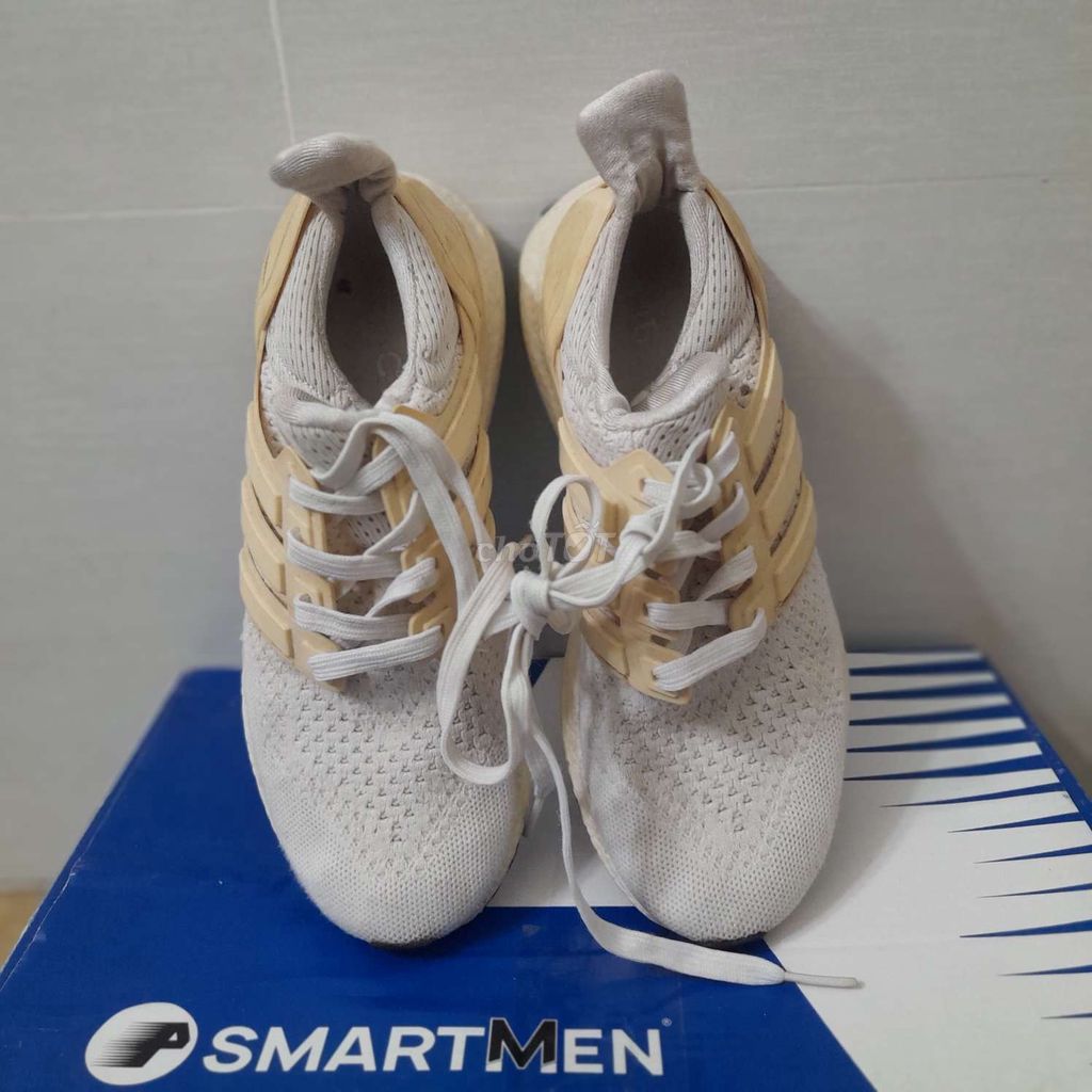 Giày adidas ultra boost size 37