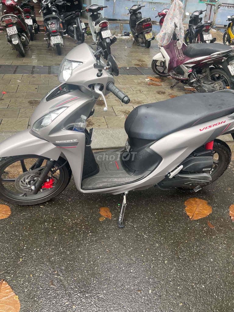 Honda Vision Спорт серый 700 км