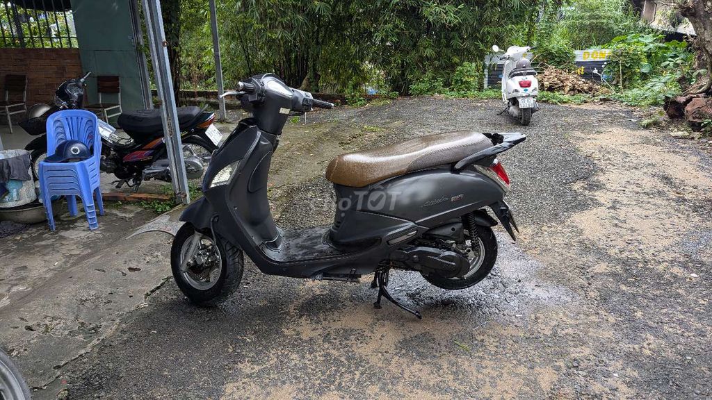 xe Fi máy zin êm áo liền cứng về chạy liền. Mua bán Xe máy tại Quận Ninh Kiều Cần Thơ được đăng bởi Bán Phụ Tùng Tháo Xe  hình 4