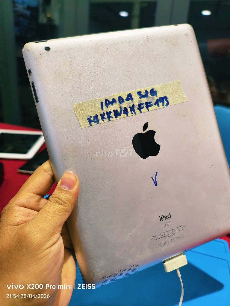Apple iPad 4 32GB Bạc. Mua bán Máy tính bảng tại Quận Tân Bình Tp Hồ Chí Minh được đăng bởi Táo Bán Lổ hình 1