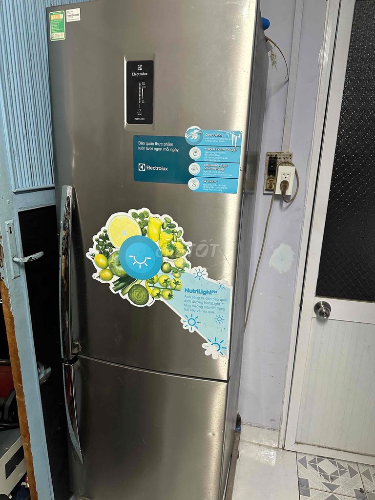 Tủ lạnh Electrolux EBE3500SA Bạc Thái Lan. Mua bán Tủ lạnh tại Quận Phú Nhuận Tp Hồ Chí Minh được đăng bởi A .Thành hình 1