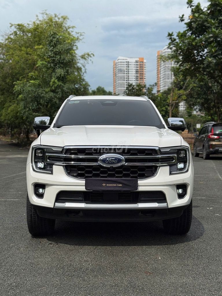 Ford Everest 2023 Titanium Plus 2.0L 4x4 AT. Mua bán Ô tô tại Thành phố Thủ Đức Tp Hồ Chí Minh được đăng bởi DIAMOND CARS hình 1