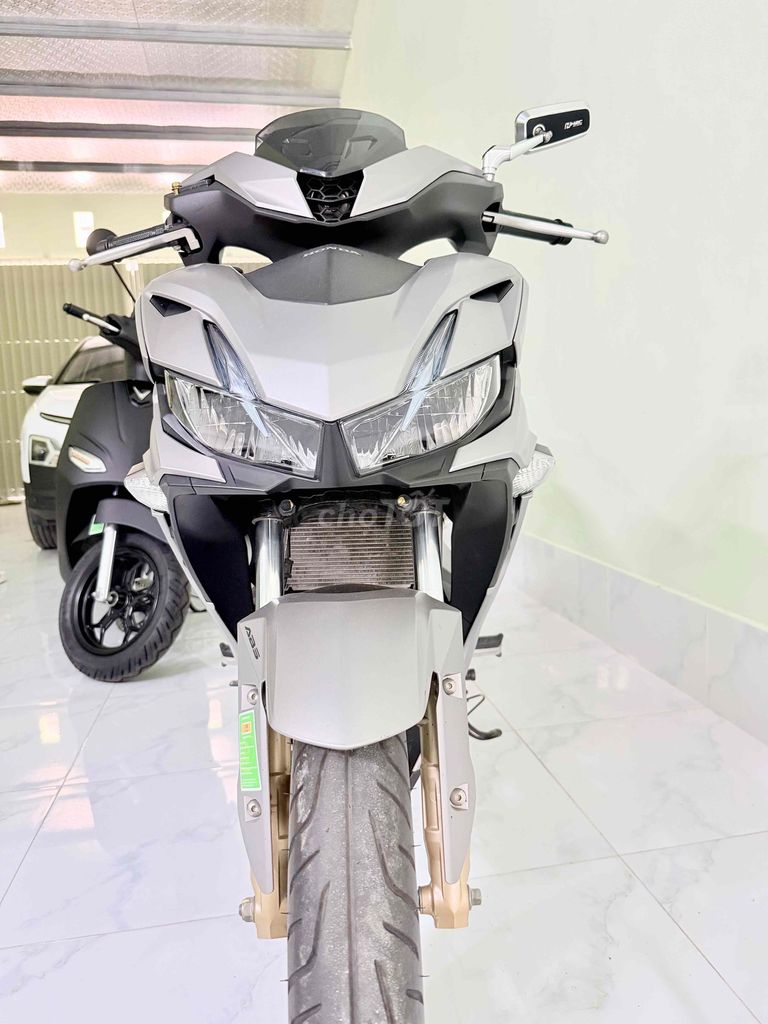 Honda Winner X V3 Bạc Odo 15.000km. Mua bán Xe máy tại Thành phố Vĩnh Long Vĩnh Long được đăng bởi Dương Nguyễn hình 3