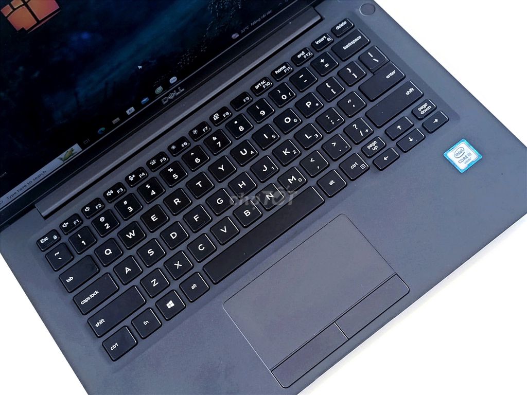 Dell Latitude 7400 -Nhỏ gọn, mạnh mẽ cho văn phòng