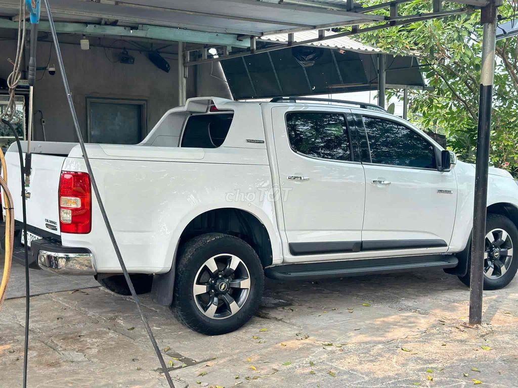 Chevrolet Colorado Highcountry LTX 2-осный белый