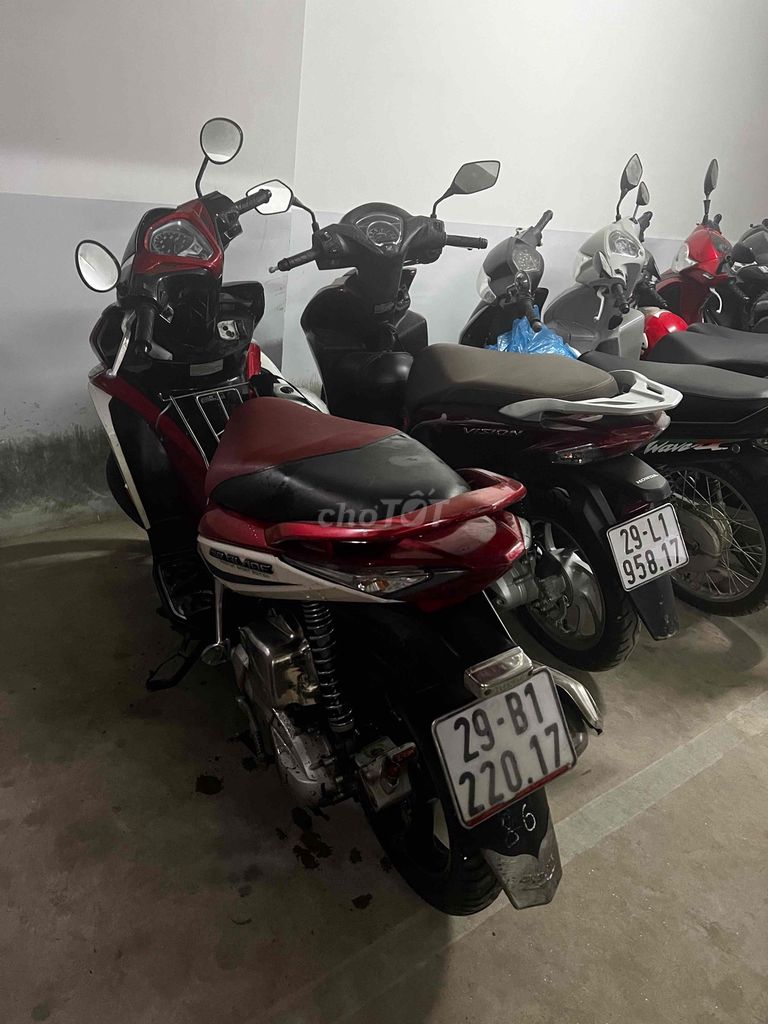 Cần Bán honda air blade. Mua bán Xe máy tại Quận Nam Từ Liêm Hà Nội được đăng bởi Do anh tuan hình 2