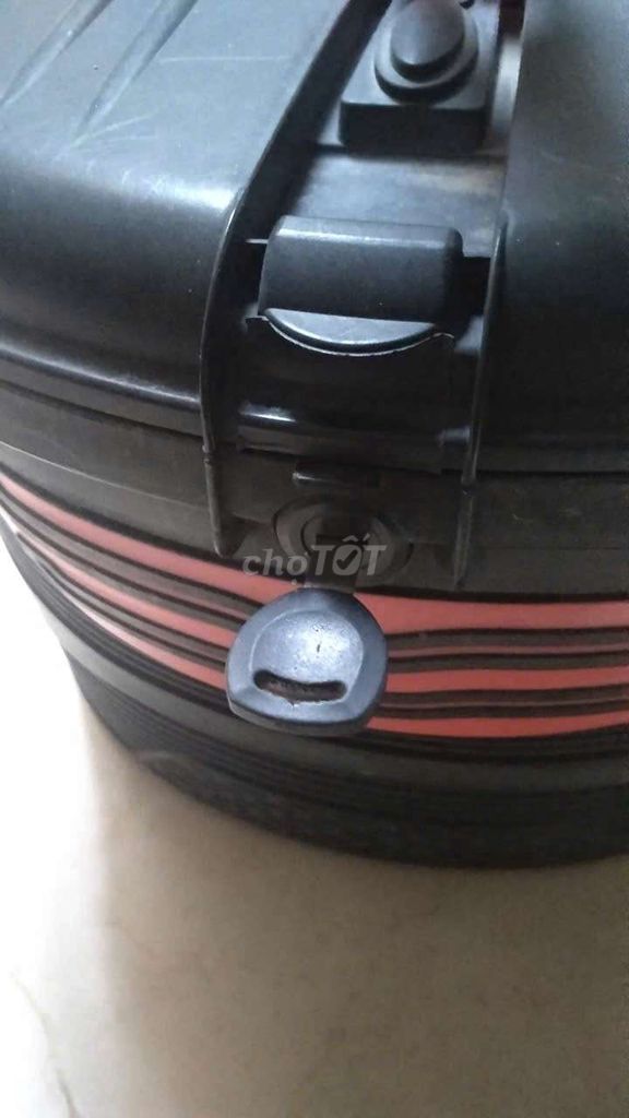 Giỏ xe máy nhựa Đen Đỏ. Mua bán Phụ tùng xe tại Quận Thanh Xuân Hà Nội được đăng bởi vechai hình 6