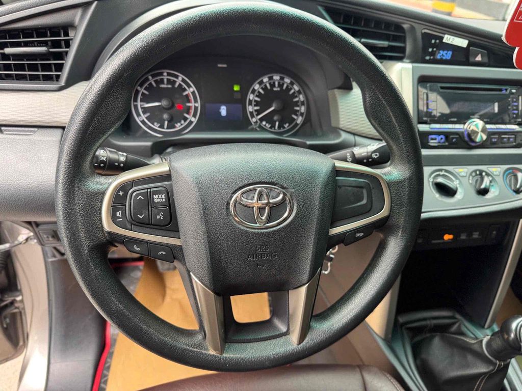 Cần bán Innova sàn 2018 - chất xe đẹp khách đi kỹ. Mua bán Ô tô tại Thành phố Thủ Đức Tp Hồ Chí Minh được đăng bởi Tấn Quang Toyota Đông Sài Gòn hình 5