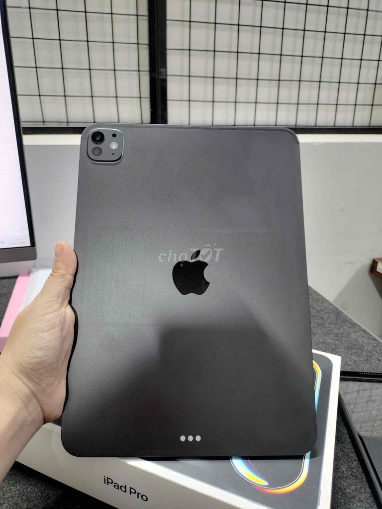 Apple iPad Pro M5 Wifi 11 inch 256GB Đen. Mua bán Máy tính bảng tại Quận Bình Thạnh Tp Hồ Chí Minh được đăng bởi Danh Nguyen  hình 1