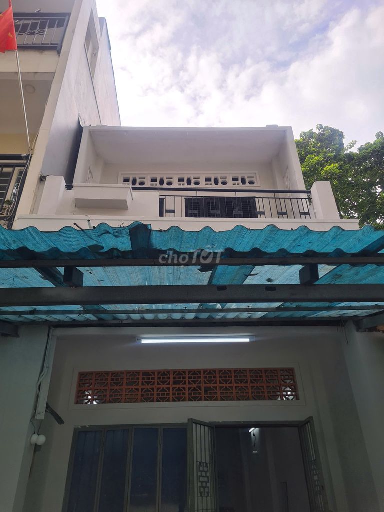 Аренда · 1 комн. · 80 м² · Quận 3, ул. Đường Hồ Xuân Hương