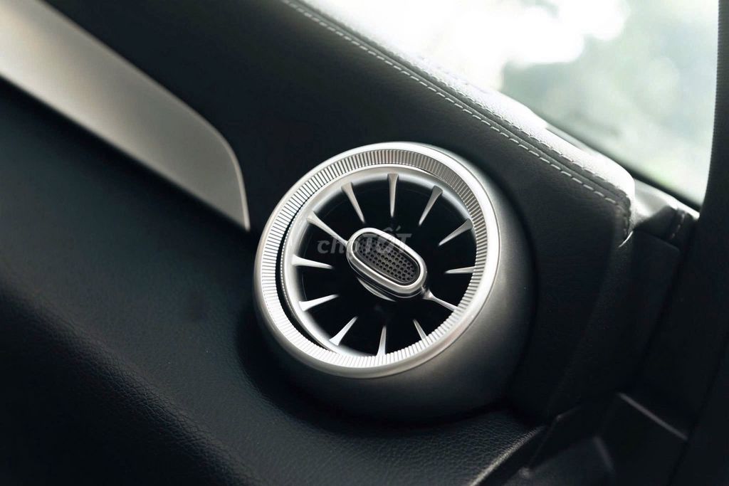 Mercedes Benz C300 AMG 2019 - Xanh CVS/Đen. Mua bán Ô tô tại Quận 7 Tp Hồ Chí Minh được đăng bởi Bi Xe Đức hình 15