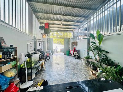 NHÀ HIỆP THÀNH BÁN VỘI VỀ SG Ở 2tỷ950 - 3png 135m2