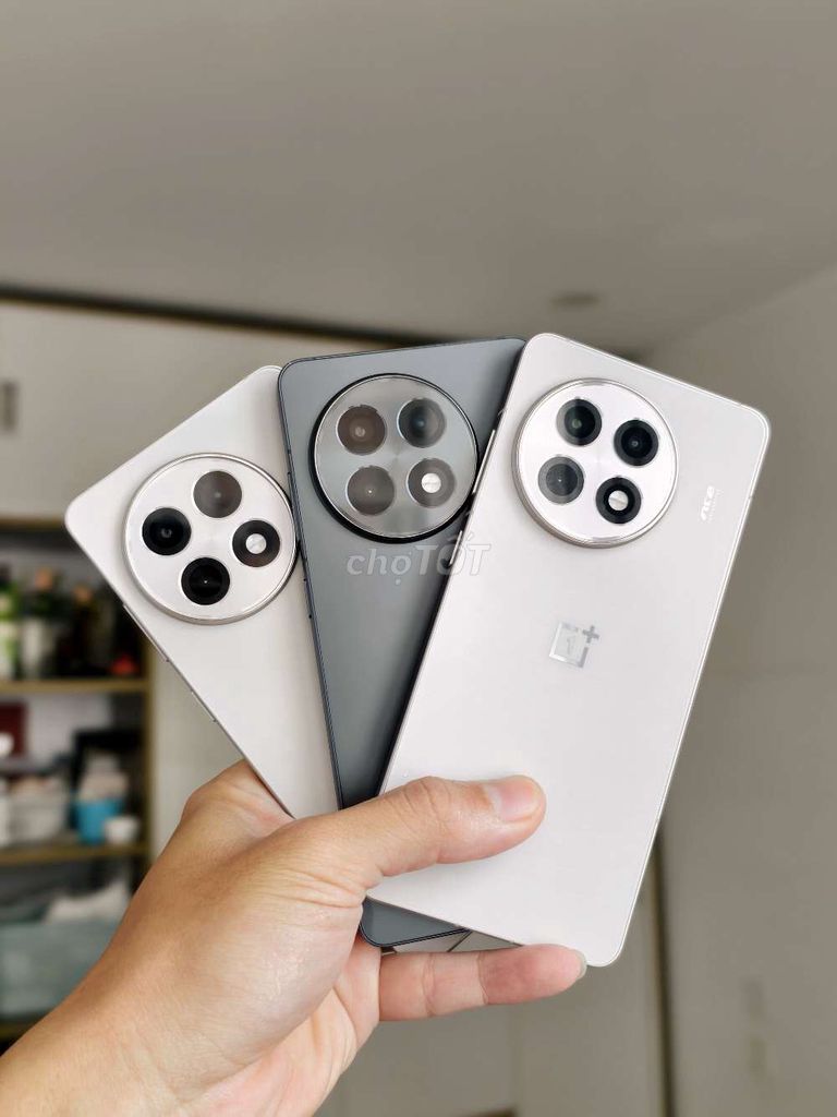 OnePlus Ace 5 12GB/256GB đen và titan. Mua bán Điện thoại tại Quận Long Biên Hà Nội được đăng bởi Hoan Nguyễn hình 1