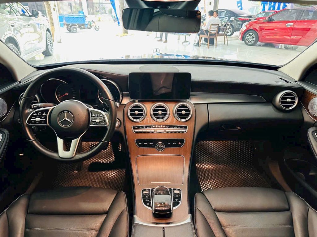 Mercedes Benz C Class 2021 C200 Exclusive. Mua bán Ô tô tại Quận 10 Tp Hồ Chí Minh được đăng bởi Ô Tô Thiên Hải  hình 7