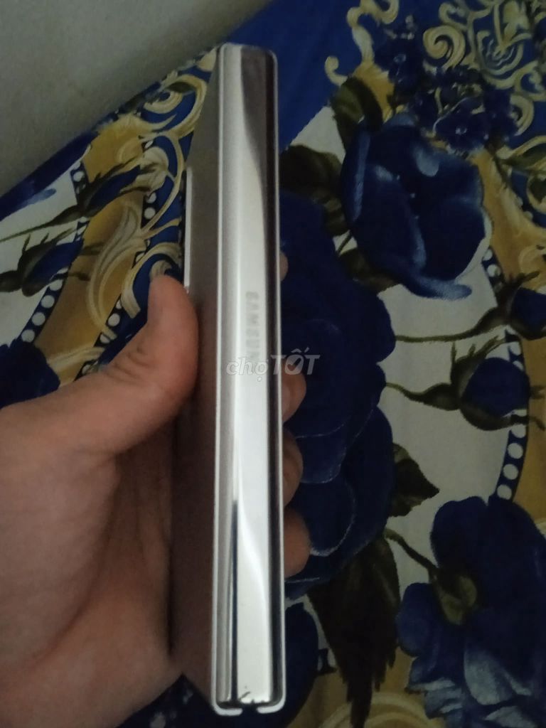 Samsung Fold 3 12GB/256GB Bạc. Mua bán Điện thoại tại Huyện Kiên Lương Kiên Giang được đăng bởi minh tâm hình 1