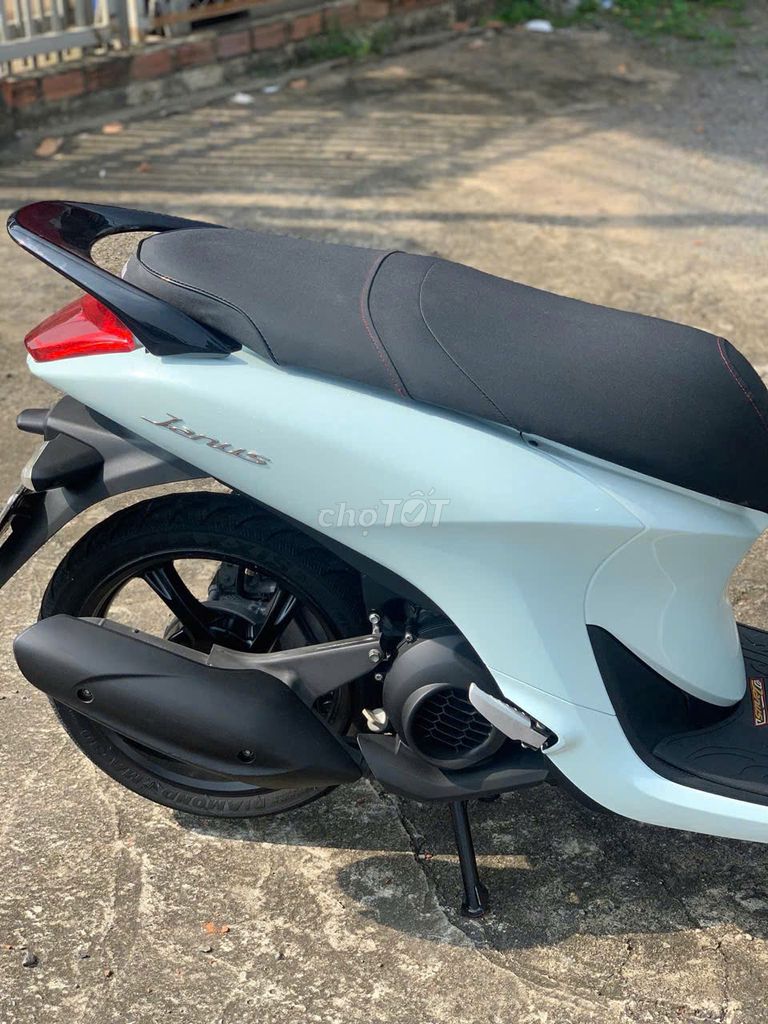 Xe máy Yamaha Janus 2018 màu trắng đen. Mua bán Xe máy tại Huyện Trảng Bom Đồng Nai được đăng bởi Của Hàng Xe Máy U Phong hình 9