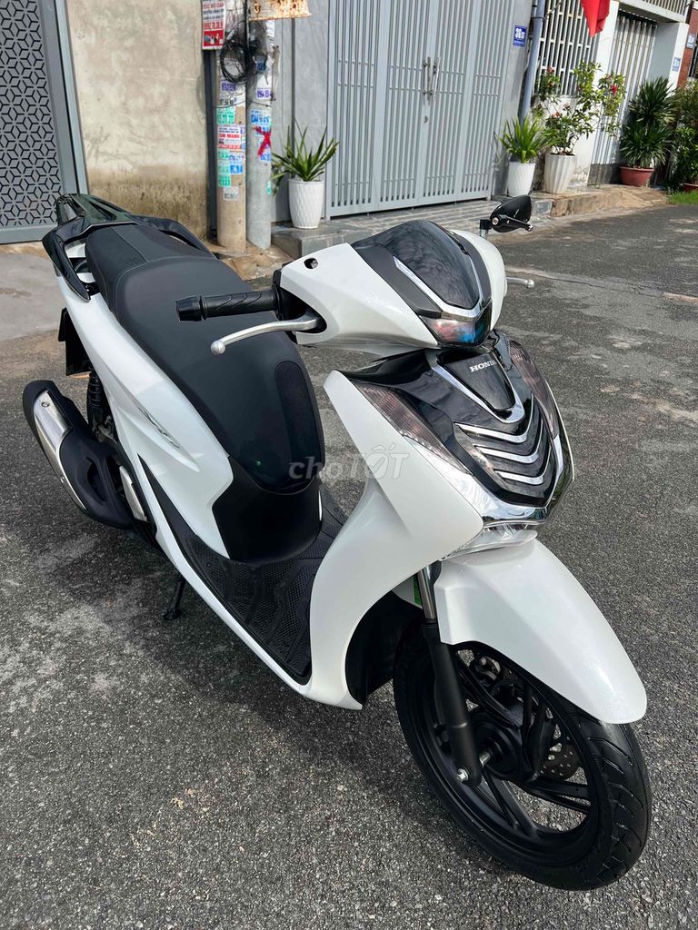 Honda SH125i 2023 белый