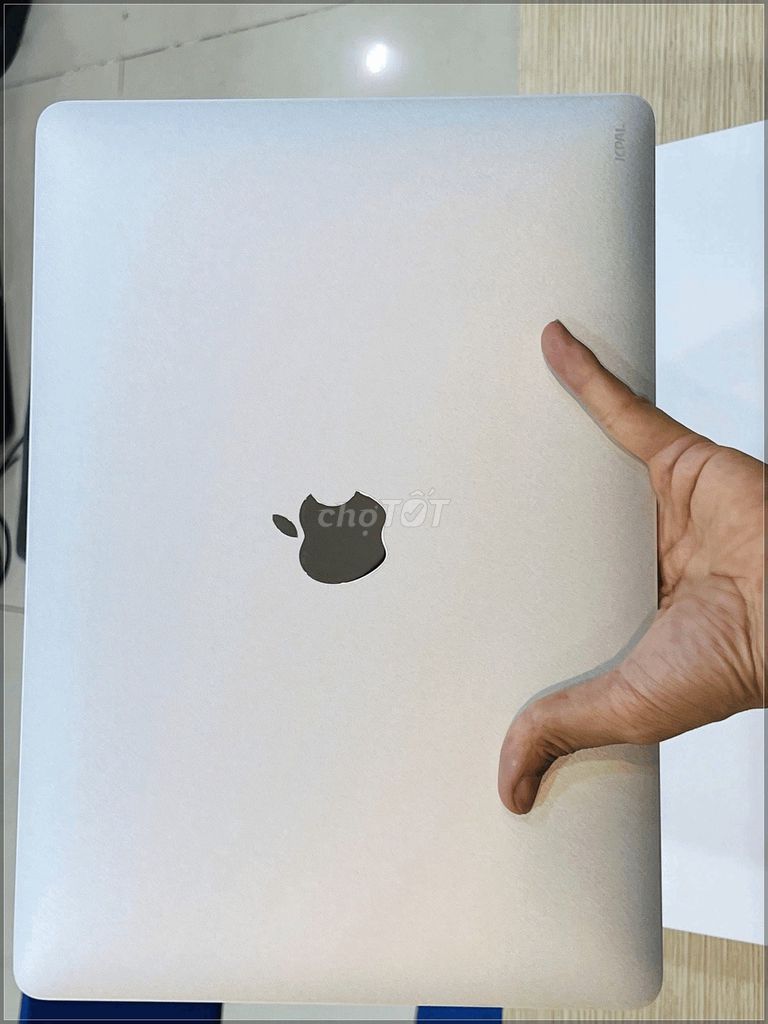 MacBook Pro M2 8GB/256GB Đẹp Keng. Mua bán Laptop tại Quận Đống Đa Hà Nội được đăng bởi Hoàng Táo  hình 1