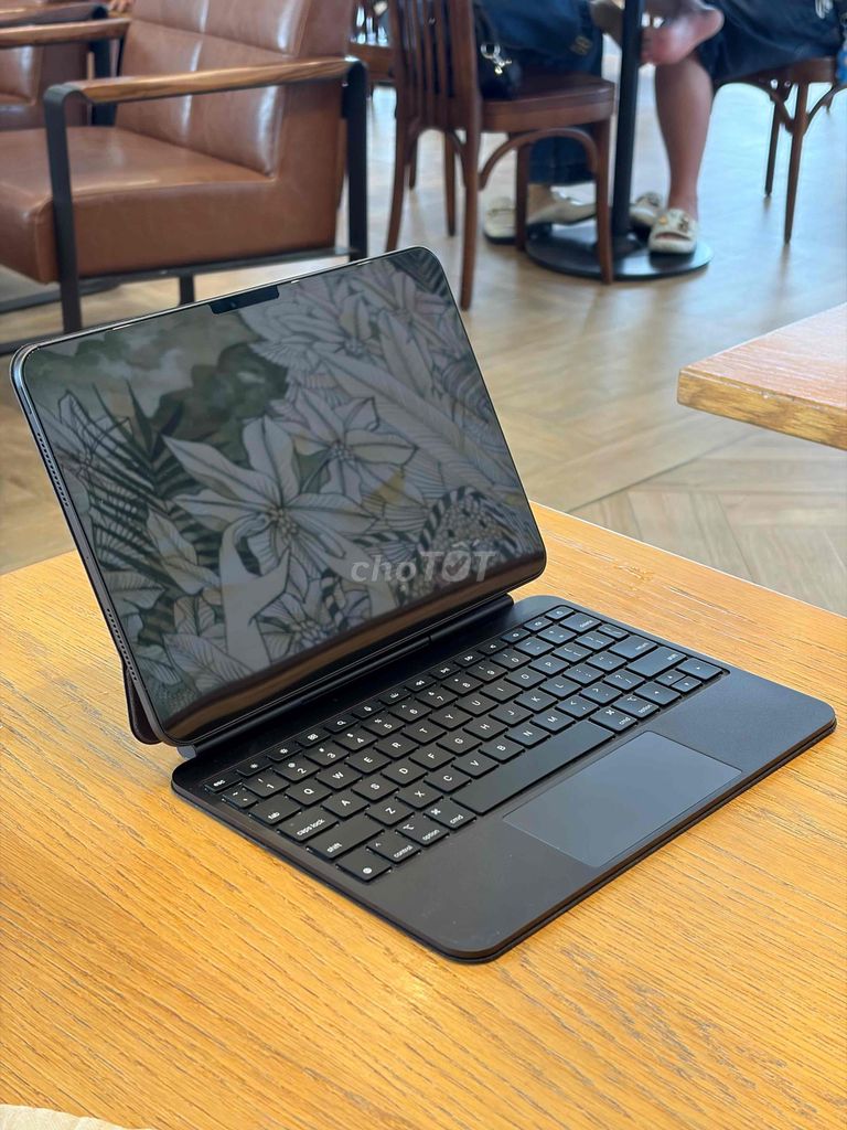 Apple iPad Pro M5 11 inch Wifi 256GB Xám 99.99%. Mua bán Máy tính bảng tại Quận 7 Tp Hồ Chí Minh được đăng bởi Nhã hình 1
