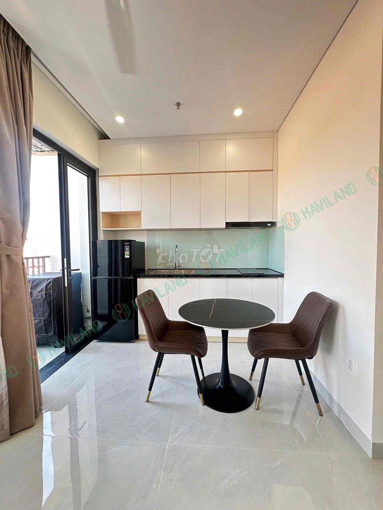 Upscale studio with own washer and dryer at Sun Cosmo — photo 2