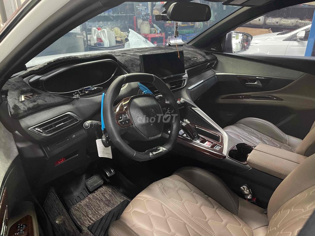 PEUGEOT 3008GT ĐK MỚI 7/2023