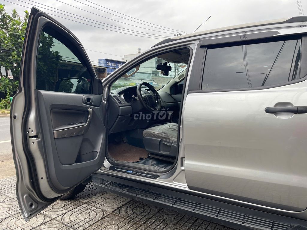 Ford Ranger 2016 XLS 2.2L 4x2 AT. Mua bán Ô tô tại Huyện Tân Phú Đồng Nai được đăng bởi Salon AUTO THÀNH TRUNG Đồng Nai hình 8