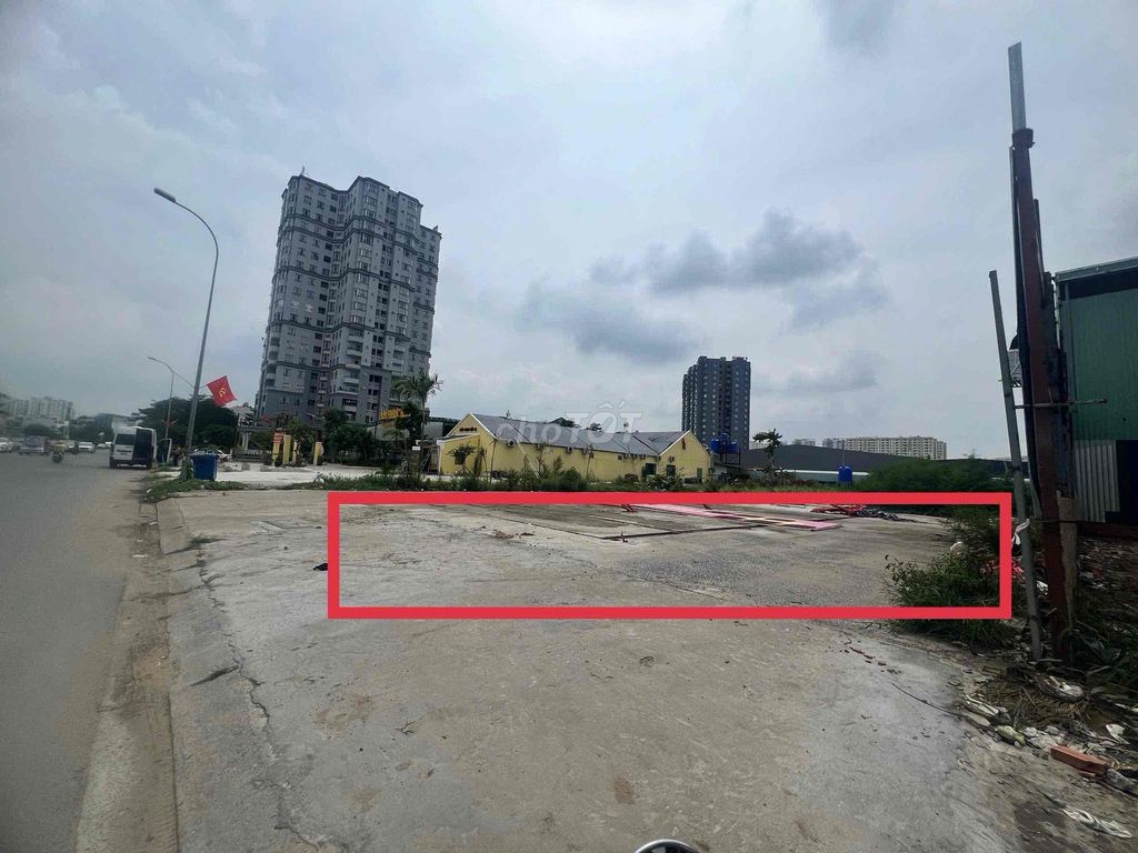 cho thuê 2.000m2 đất mt đẹp. giá chỉ 65k/m2