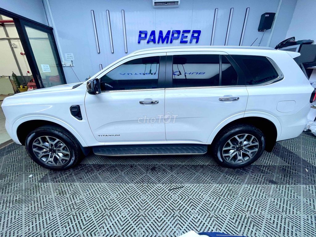 Ford Everest 2022 Titanium 4x2 23666 km. Mua bán Ô tô tại Thành phố Bảo Lộc Lâm Đồng được đăng bởi SƠN AUTO hình 6