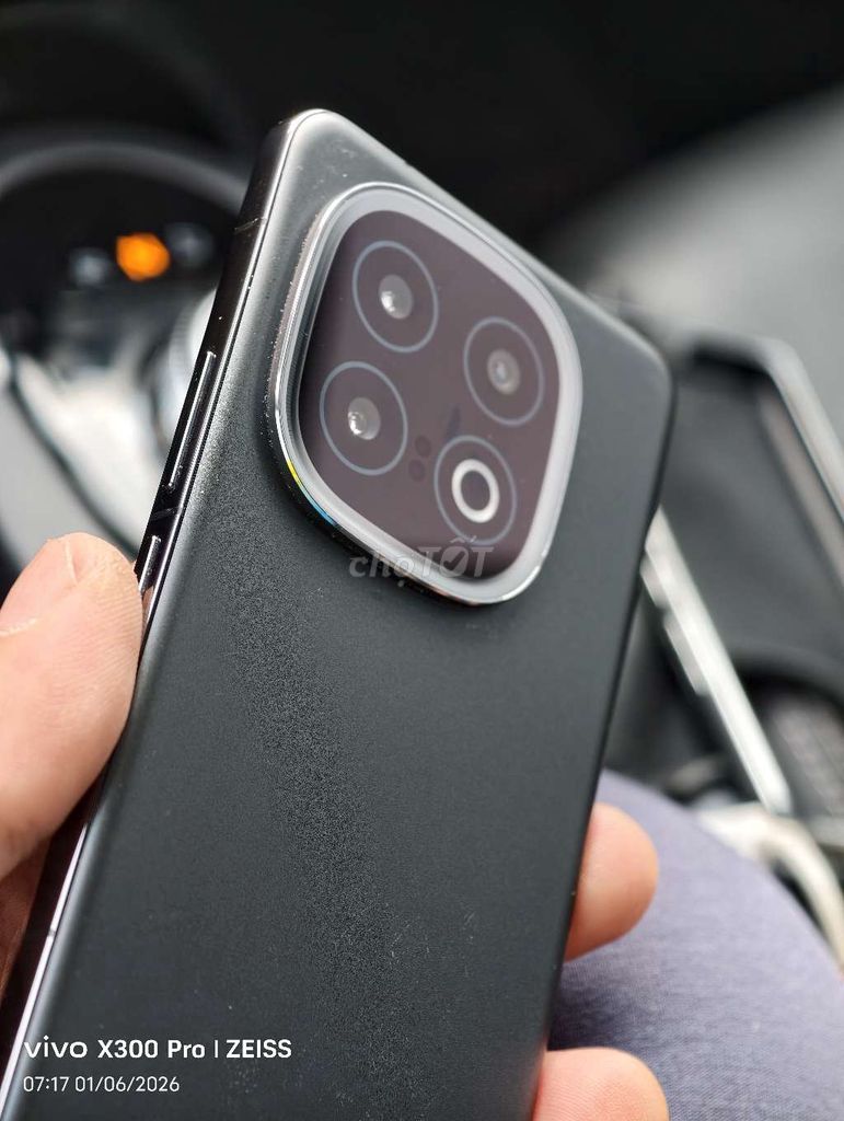 iQOO 13 256GB Đen. Mua bán Điện thoại tại Quận Hai Bà Trưng Hà Nội được đăng bởi Long Vũ hình 1