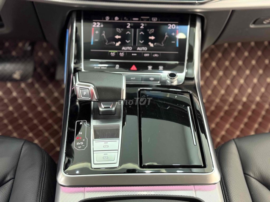 Audi Q8 2021 55 TFSI quattro - 17,000 km. Mua bán Ô tô tại Quận Tân Bình Tp Hồ Chí Minh được đăng bởi Nguyễn Văn Lâm hình 11