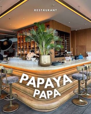 Lễ Tân Nhà Hàng Song Ngữ Anh-Việt