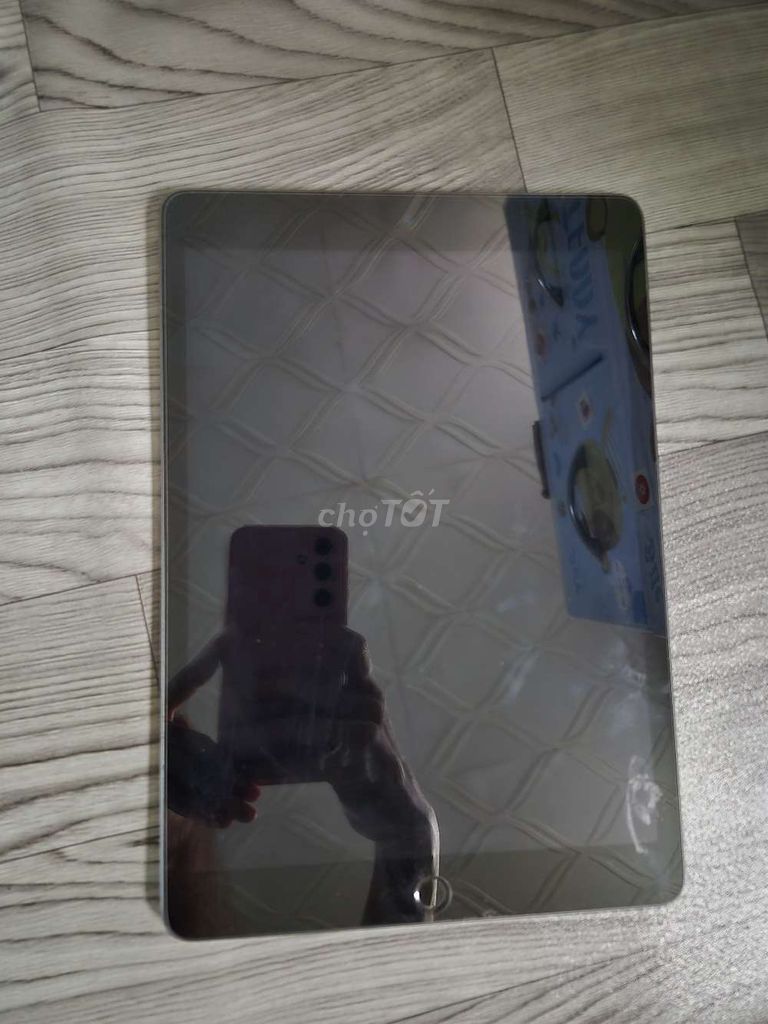  iPad gen 9 Xám hư màn. Mua bán Máy tính bảng tại Quận 1 Tp Hồ Chí Minh được đăng bởi Cá Bống Ba Lâm 61 hình 1
