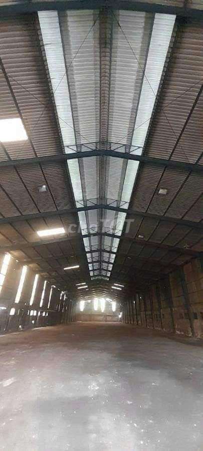 Cho thuê xưởng 1300m2 giá thuê 55 tr