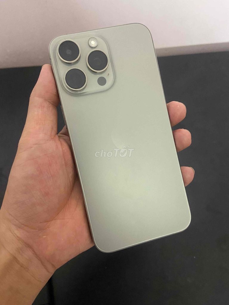 Apple iPhone 15 Pro Max Xám. Mua bán Điện thoại tại Quận Ba Đình Hà Nội được đăng bởi Phạm Thắng  hình 1