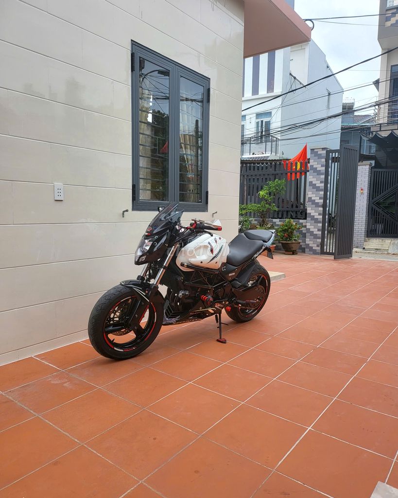 BÁN MÔ TÔ PKL HORNET 250cc- màu trắng- 95%. Mua bán Xe máy tại Quận Cẩm Lệ Đà Nẵng được đăng bởi lê thảo hình 1