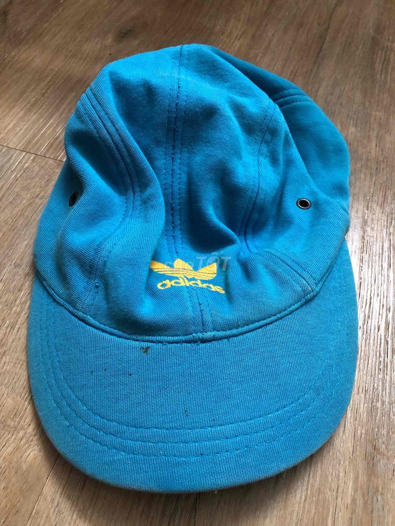 Mũ lưỡi trai Adidas Unisex. Mua bán Phụ kiện thời trang khác tại Quận Long Biên Hà Nội được đăng bởi Nga Hoàng hình 1