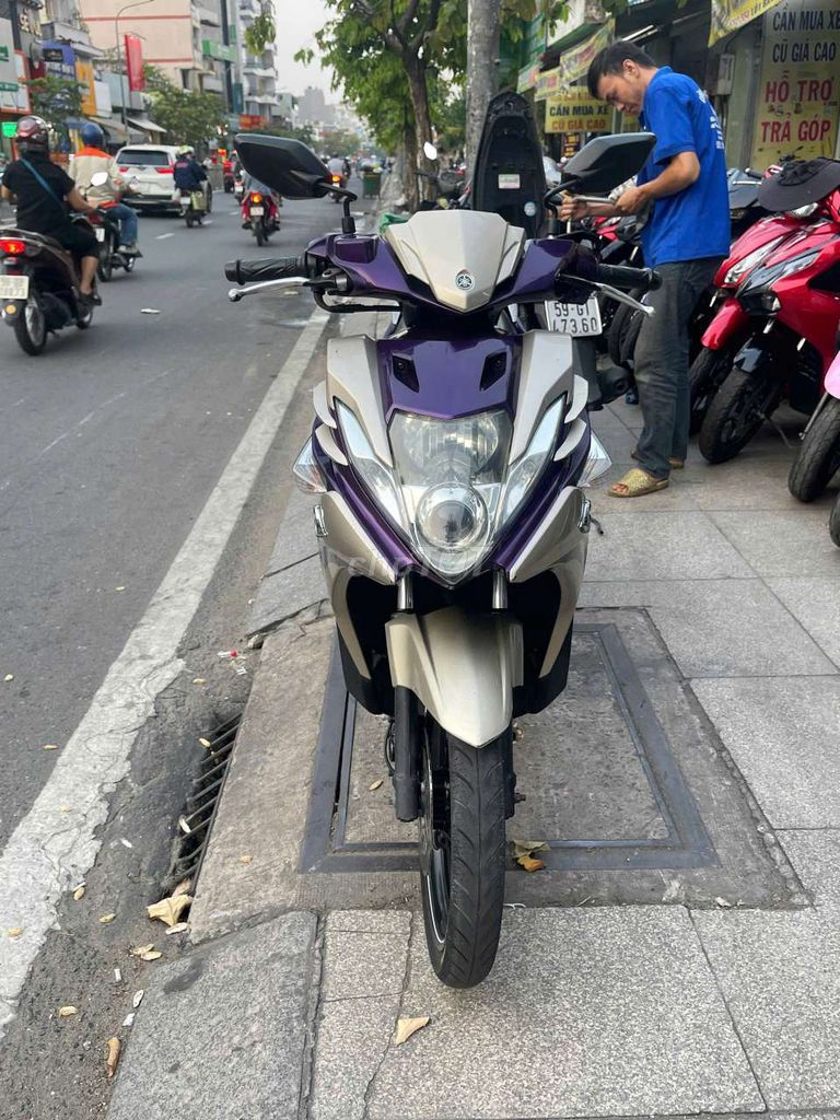 Yamaha Nouvo năm 2014 mới 90% biển số thành phố. Mua bán Xe máy tại Quận Tân Phú Tp Hồ Chí Minh được đăng bởi Tuanduy hình 7