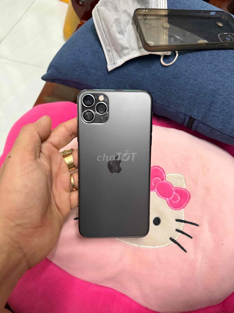 Apple iPhone 11 Pro Max 64GB Xám Đã sử dụng. Mua bán Điện thoại tại Quận 12 Tp Hồ Chí Minh được đăng bởi Hoà mua bán và sửa máy chiếu cũ hình 1