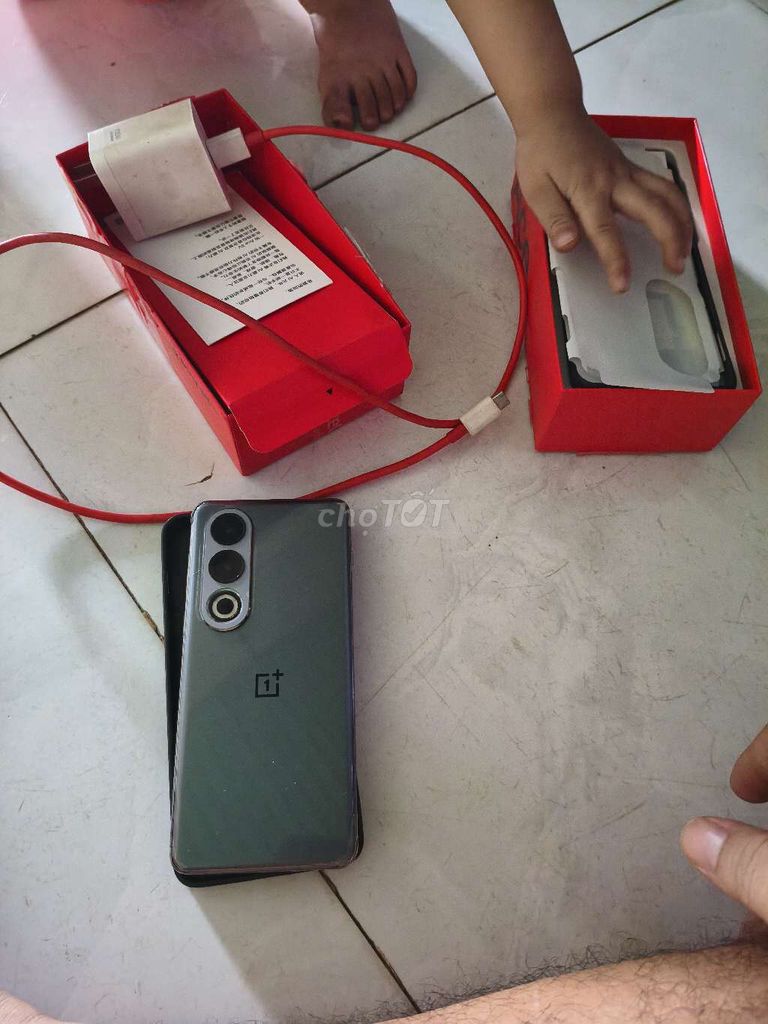 OnePlus Ace 3V 12GB/256GB Xám. Mua bán Điện thoại tại Huyện Cẩm Mỹ Đồng Nai được đăng bởi Trần Ly hình 1