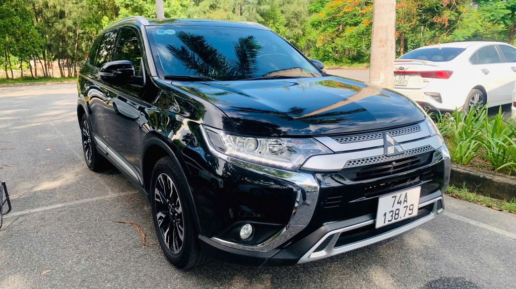 Mitsubishi Outlander 2021 2.0 CVT - 90000 km. Mua bán Ô tô tại Quận Cẩm Lệ Đà Nẵng được đăng bởi Nguyễn Đức Trưởng hình 2
