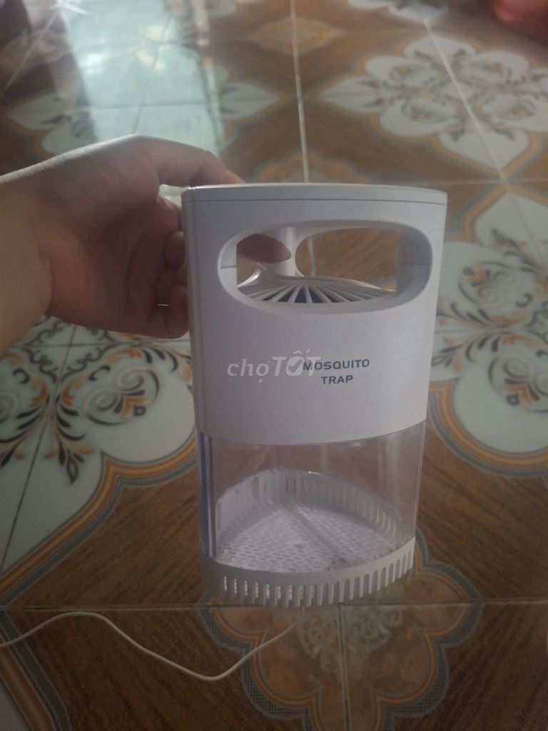 Đèn bắt muỗi nhựa màu trắng. Mua bán Đèn tại Quận Bình Thạnh Tp Hồ Chí Minh được đăng bởi Tâm Mỹ hình 1