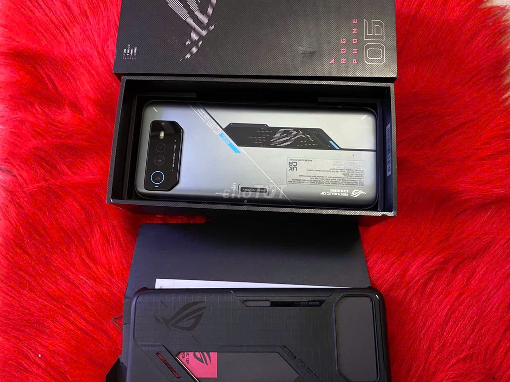 ASUS ROG PHONE 6D QUỐC TẾ CHẤU ÂU LIKENEW FULLBOX