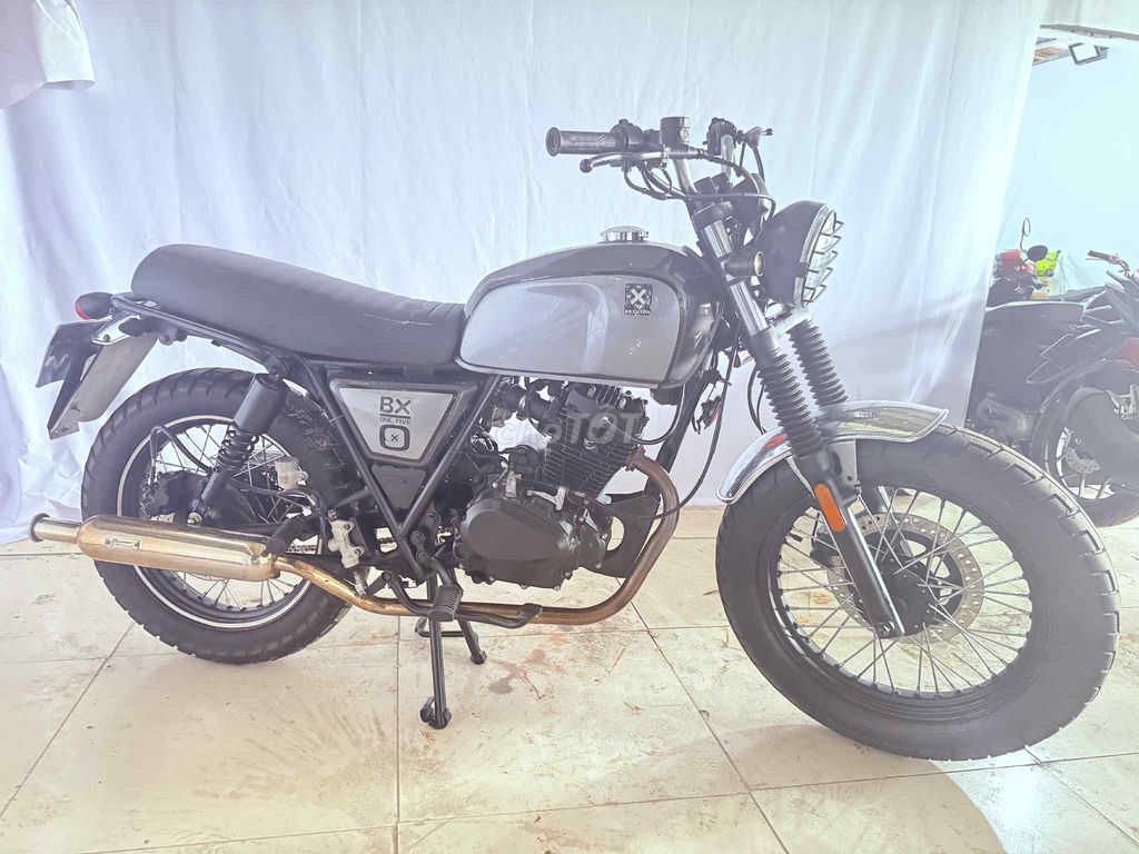 Brixton 150cc mầu xám bạc. máy mạnh,êm bốc. Mua bán Xe máy tại Quận Cầu Giấy Hà Nội được đăng bởi Mr Dung hình 2