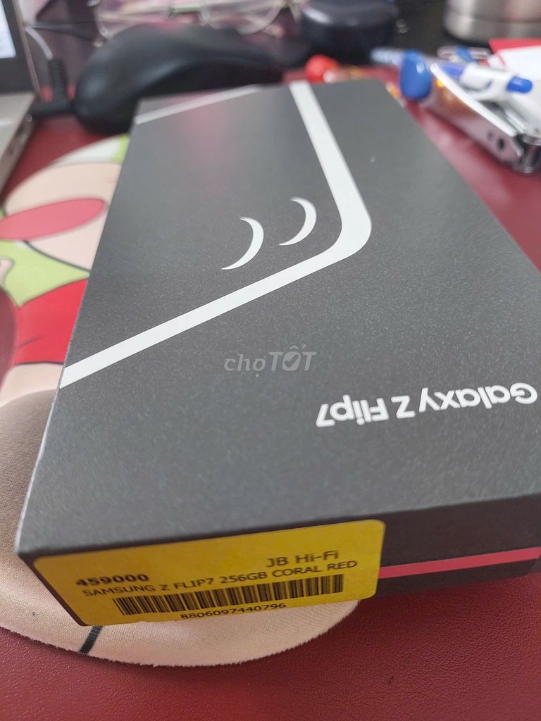 Samsung Galaxy Z Flip7 256GB Đỏ san hô. Mua bán Điện thoại tại Thành phố Thủ Đức Tp Hồ Chí Minh được đăng bởi Hanh hình 4
