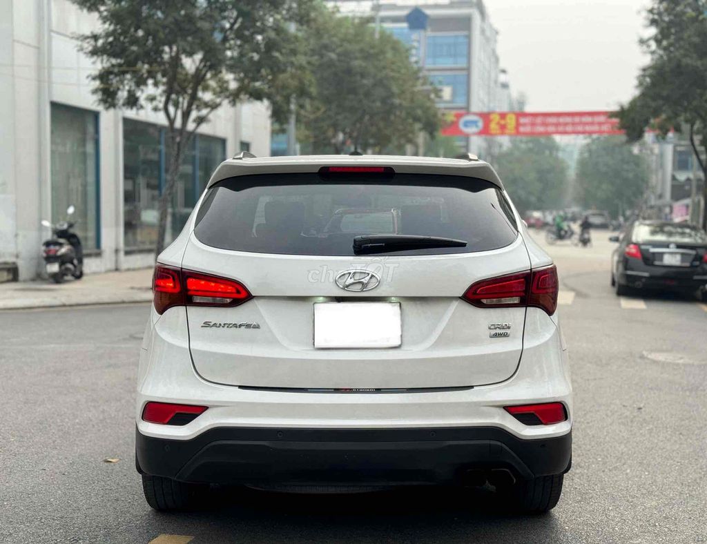 Hyundai Santa Fe 2018 2.2L 4WD - 133333 km. Mua bán Ô tô tại Quận Hà Đông Hà Nội được đăng bởi Đoàn Minh Tiến hình 4
